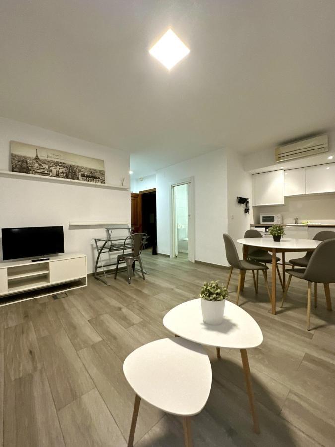 Urbe10 Santa Lucia 1 Bedroom Apartment 1A Málaga Extérieur photo