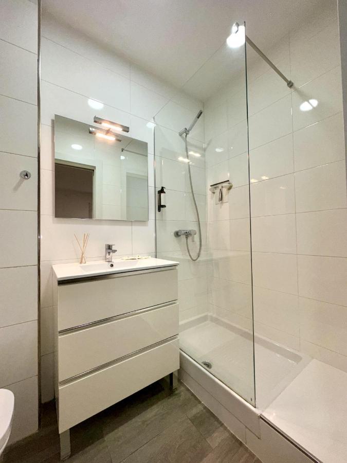 Urbe10 Santa Lucia 1 Bedroom Apartment 1A Málaga Extérieur photo